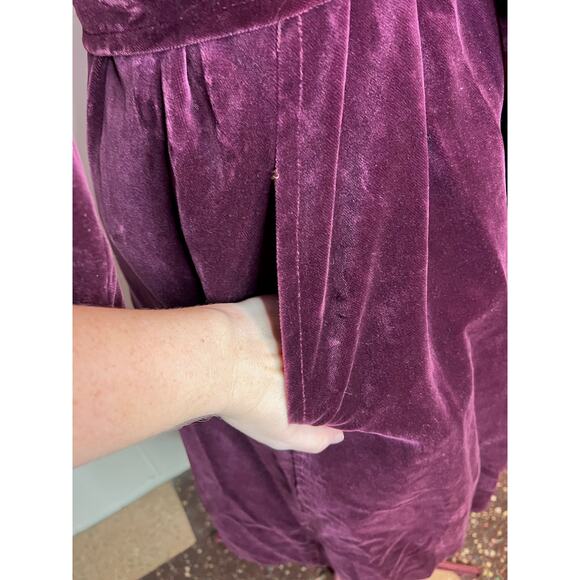 Velvet coat robe open front sash belt maroon wine  1970s - Picture 4 of 11